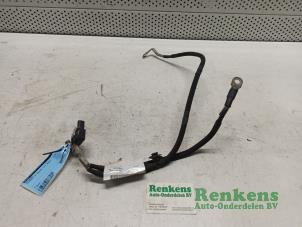 Gebruikte Accupool Citroen C4 Cactus (0B/0P) 1.2 PureTech 110 12V Prijs € 40,00 Margeregeling aangeboden door Renkens Auto-Onderdelen B.V.