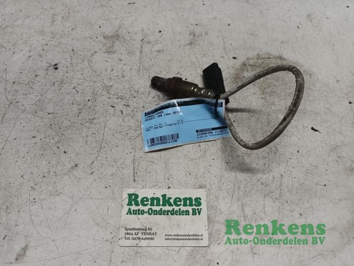Gebruikte Lambda Sonde Peugeot 208 I (CA/CC/CK/CL) 1.0 Vti 12V PureTech Prijs € 20,00 Margeregeling aangeboden door Renkens Auto-Onderdelen B.V.