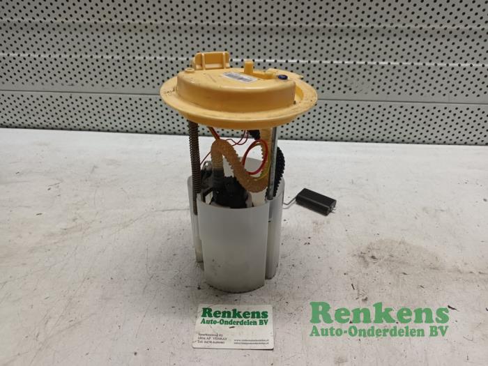 Gebruikte Tank element Pomp Fiat 500L (199) 1.6 D 16V Multijet Prijs € 90,00 Margeregeling aangeboden door Renkens Auto-Onderdelen B.V.