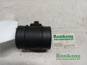 Gebruikte Luchthoeveelheidsmeter Opel Insignia 1.6 16V Ecotec Prijs € 25,00 Margeregeling aangeboden door Renkens Auto-Onderdelen B.V.