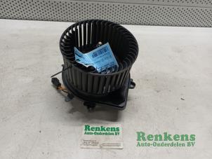 Gebruikte Chaufage Ventilatiemotor Mini Mini (R56) 1.6 16V Cooper S Prijs € 30,00 Margeregeling aangeboden door Renkens Auto-Onderdelen B.V.