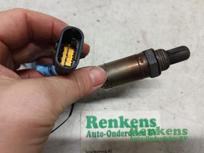 Lambda Sonde van een Renault Twingo (C06) 1.2 2001