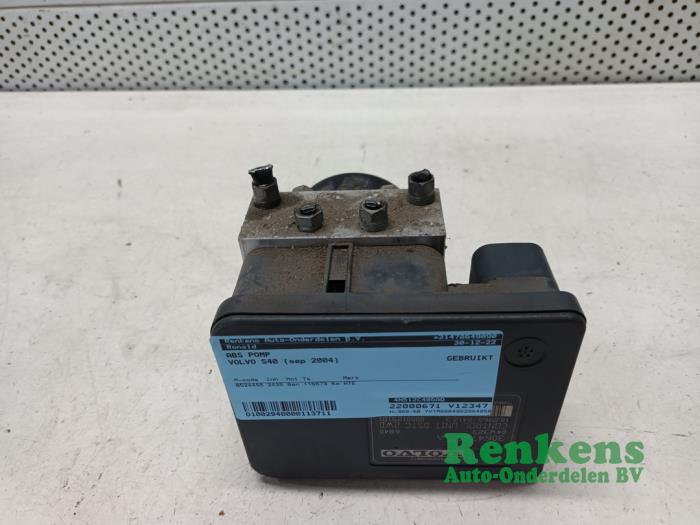 Gebruikte ABS Pomp Volvo S40 (MS) 2.4 20V Prijs € 60,00 Margeregeling aangeboden door Renkens Auto-Onderdelen B.V.