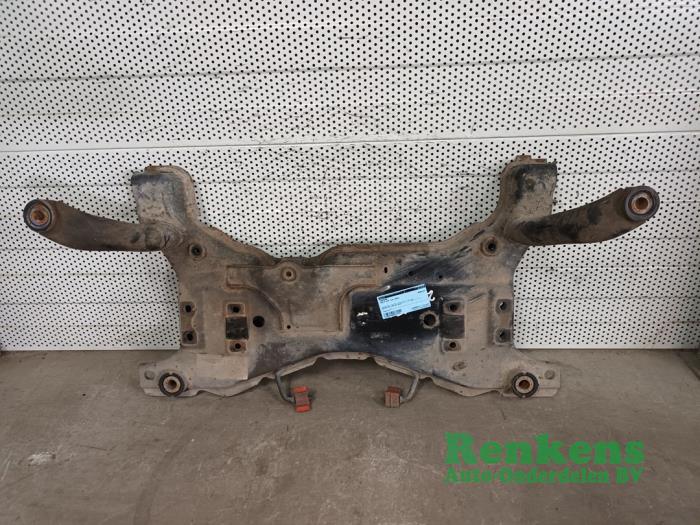 Gebruikte Subframe Volvo S40 (MS) 2.4 20V Prijs € 70,00 Margeregeling aangeboden door Renkens Auto-Onderdelen B.V.