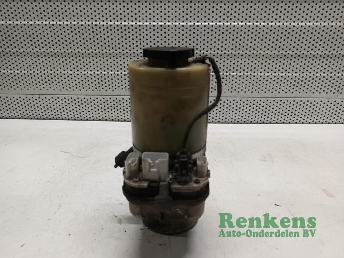 Gebruikte Servopomp Opel Vectra C 1.8 16V Prijs € 75,00 Margeregeling aangeboden door Renkens Auto-Onderdelen B.V.
