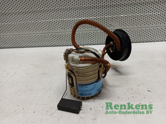 Gebruikte Benzinepomp Volkswagen Polo III Classic (6KV2) 2.0 Prijs € 35,00 Margeregeling aangeboden door Renkens Auto-Onderdelen B.V.