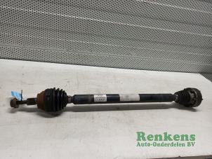 Gebruikte Aandrijfas rechts-voor Volkswagen Eos (1F7/F8) 1.6 FSI 16V Prijs € 40,00 Margeregeling aangeboden door Renkens Auto-Onderdelen B.V.