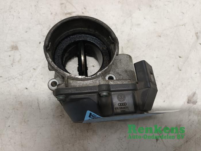 Gebruikte Gasklephuis Volkswagen Touran (1T1/T2) 2.0 TDI DPF Prijs € 30,00 Margeregeling aangeboden door Renkens Auto-Onderdelen B.V.