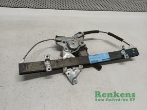 Gebruikte Raammechaniek 4Deurs rechts-achter Ssang Yong Rexton 2.7 Xdi RX/RJ 270 16V Prijs € 35,00 Margeregeling aangeboden door Renkens Auto-Onderdelen B.V.