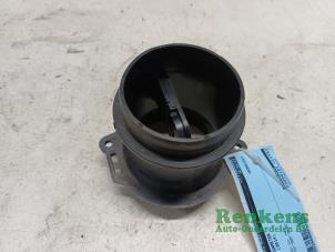 Gebruikte Luchtmassameter Audi A4 Avant Quattro (B8) 3.0 TDI 245 V6 24V Prijs € 25,00 Margeregeling aangeboden door Renkens Auto-Onderdelen B.V.