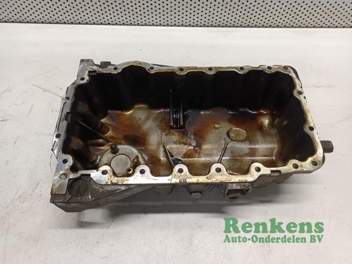 Gebruikte Carterpan Seat Altea (5P1) 2.0 FSI 16V Prijs € 40,00 Margeregeling aangeboden door Renkens Auto-Onderdelen B.V.