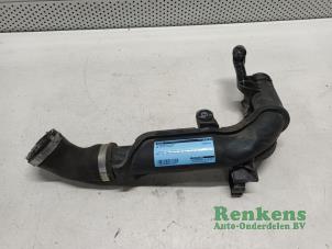 Gebruikte Intercooler Buis Volkswagen Jetta IV (162/16A) 1.6 TDI 16V Prijs € 25,00 Margeregeling aangeboden door Renkens Auto-Onderdelen B.V.