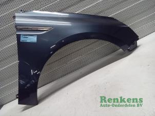 Gebruikte Voorscherm rechts Renault Megane IV (RFBB) 1.3 TCe 140 16V Prijs op aanvraag aangeboden door Renkens Auto-Onderdelen B.V.