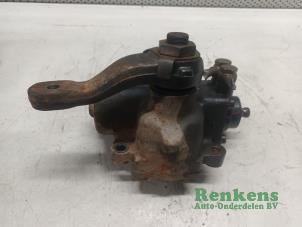 Gebruikte Stuurhuis Bekrachtigd Nissan Trade 2.3 D 75 Prijs € 75,00 Margeregeling aangeboden door Renkens Auto-Onderdelen B.V.