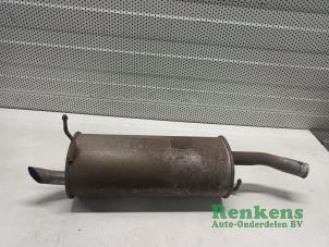 Gebruikte Uitlaat Einddemper Ford Fiesta 5 (JD/JH) 1.4 16V Prijs € 30,00 Margeregeling aangeboden door Renkens Auto-Onderdelen B.V.