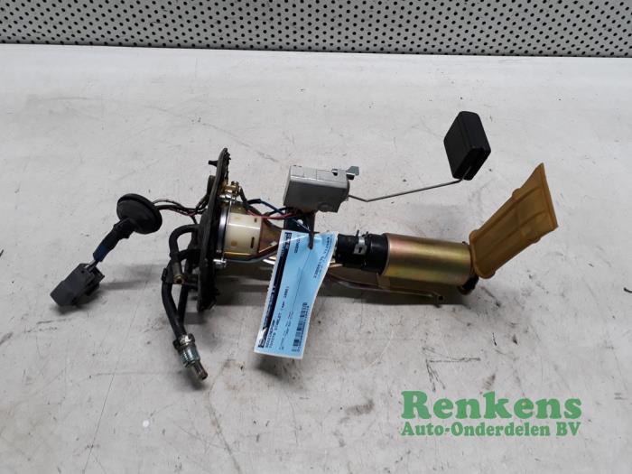 Gebruikte Benzinepomp Toyota Starlet (EP8/NP8) 1.3 Friend,XLi 12V Prijs € 30,00 Margeregeling aangeboden door Renkens Auto-Onderdelen B.V.