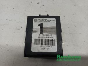 Gebruikte Deur module Toyota Yaris II (P9) 1.4 D-4D Prijs € 20,00 Margeregeling aangeboden door Renkens Auto-Onderdelen B.V.