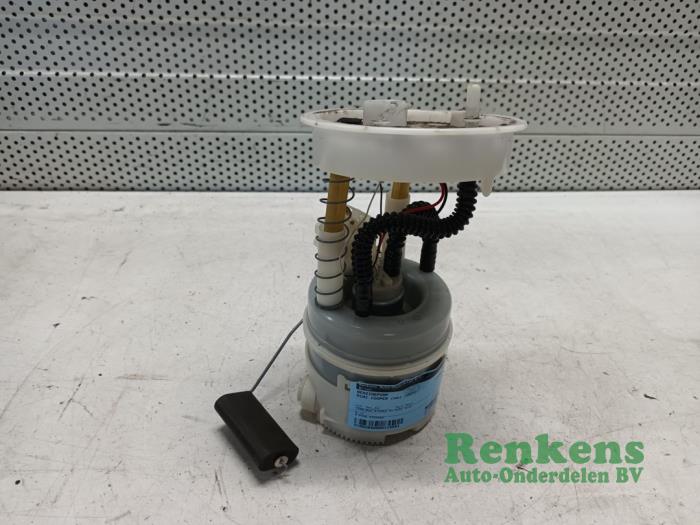 Gebruikte Benzinepomp Mini Mini (R56) 1.6 16V Cooper Prijs € 40,00 Margeregeling aangeboden door Renkens Auto-Onderdelen B.V.