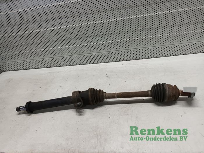 Gebruikte Steekas rechts-voor Mini Mini (R56) 1.6 16V Cooper Prijs € 40,00 Margeregeling aangeboden door Renkens Auto-Onderdelen B.V.