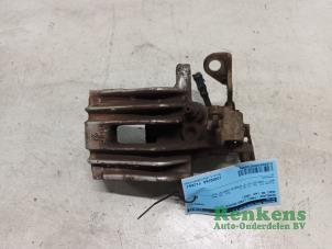 Gebruikte Remklauw (Tang) links-achter Audi A6 Avant (C5) 2.5 TDI V6 24V Prijs € 35,00 Margeregeling aangeboden door Renkens Auto-Onderdelen B.V.