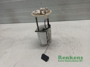 Gebruikte Benzinepomp Mitsubishi ASX 1.6 MIVEC 16V Prijs € 70,00 Margeregeling aangeboden door Renkens Auto-Onderdelen B.V.