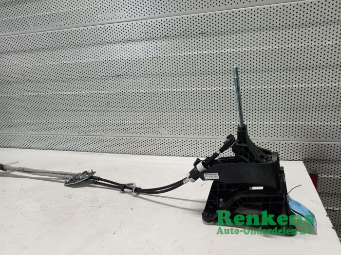 Gebruikte Schakelkabel Versnellingsbak Ford B-Max (JK8) 1.0 EcoBoost 12V 100 Prijs € 75,00 Margeregeling aangeboden door Renkens Auto-Onderdelen B.V.