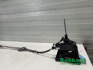 Gebruikte Schakelkabel Versnellingsbak Ford B-Max (JK8) 1.0 EcoBoost 12V 100 Prijs € 75,00 Margeregeling aangeboden door Renkens Auto-Onderdelen B.V.