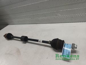 Gebruikte Homokineetas rechts-voor Opel Corsa E 1.2 16V Prijs € 40,00 Margeregeling aangeboden door Renkens Auto-Onderdelen B.V.