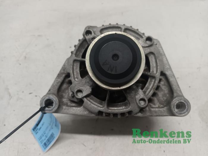 Gebruikte Dynamo Opel Corsa E 1.2 16V Prijs € 50,00 Margeregeling aangeboden door Renkens Auto-Onderdelen B.V.