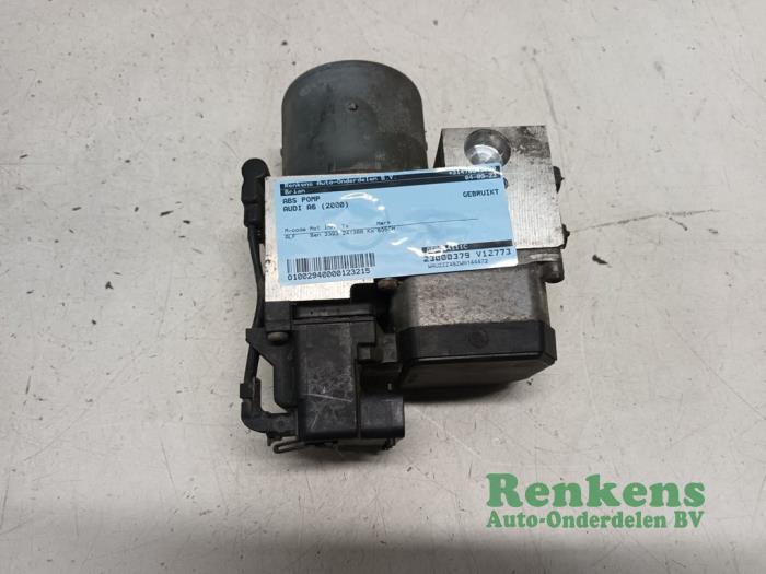 Gebruikte ABS Pomp Audi A6 Avant (C5) 2.4 V6 30V Prijs op aanvraag aangeboden door Renkens Auto-Onderdelen B.V.