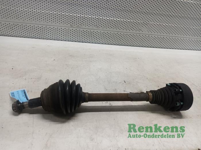 Gebruikte Steekas links-voor Audi A3 (8L1) 1.8 20V Prijs € 35,00 Margeregeling aangeboden door Renkens Auto-Onderdelen B.V.