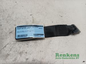 Gebruikte Veiligheidsgordel Insteek links-achter Peugeot 206+ (2L/M) 1.1 XR,XS Prijs € 15,00 Margeregeling aangeboden door Renkens Auto-Onderdelen B.V.