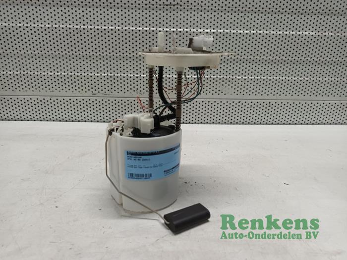Gebruikte Benzinepomp Opel Astra J (PC6/PD6/PE6/PF6) 1.4 16V ecoFLEX Prijs € 50,00 Margeregeling aangeboden door Renkens Auto-Onderdelen B.V.