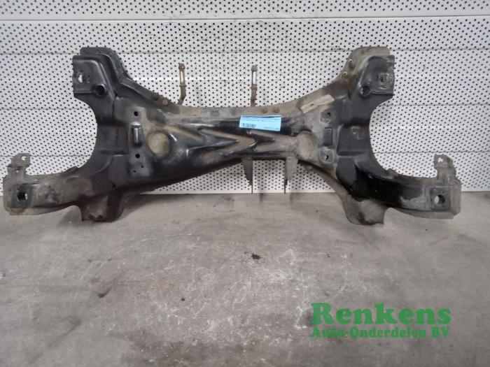 Gebruikte Subframe Volkswagen Sharan (7M8/M9/M6) 1.9 TDI 115 Prijs € 50,00 Margeregeling aangeboden door Renkens Auto-Onderdelen B.V.