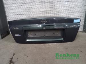 Gebruikte Achterklep Opel Vectra B (36) 1.6 16V Ecotec Prijs € 60,00 Margeregeling aangeboden door Renkens Auto-Onderdelen B.V.