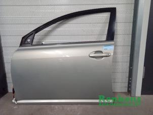 Gebruikte Portier 4Deurs links-voor Toyota Avensis Wagon (T25/B1E) 1.8 16V VVT-i Prijs € 100,00 Margeregeling aangeboden door Renkens Auto-Onderdelen B.V.