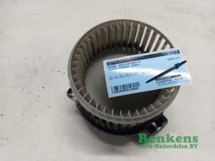 Gebruikte Chaufage Ventilatiemotor Toyota Avensis Wagon (T25/B1E) 1.8 16V VVT-i Prijs € 35,00 Margeregeling aangeboden door Renkens Auto-Onderdelen B.V.