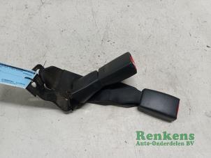 Gebruikte Veiligheidsgordel Insteek links-achter Toyota Avensis Wagon (T25/B1E) 1.8 16V VVT-i Prijs € 20,00 Margeregeling aangeboden door Renkens Auto-Onderdelen B.V.