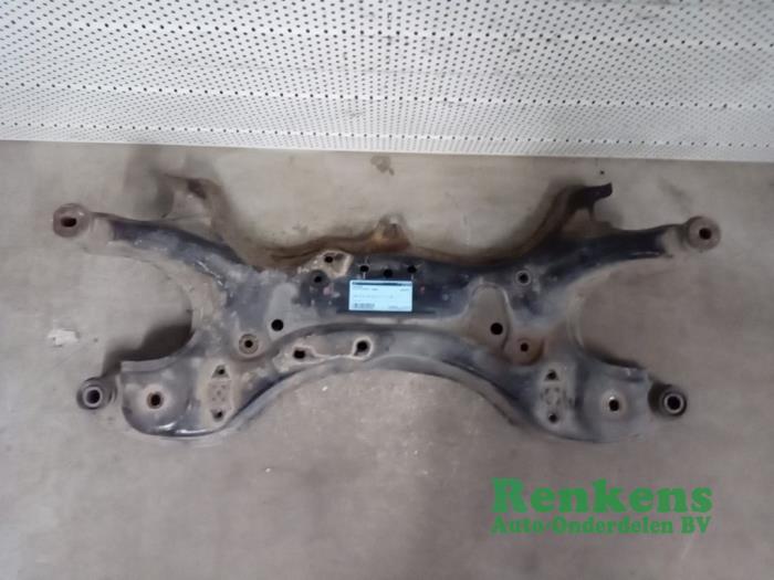 Gebruikte Subframe Toyota Avensis Wagon (T25/B1E) 1.8 16V VVT-i Prijs € 65,00 Margeregeling aangeboden door Renkens Auto-Onderdelen B.V.