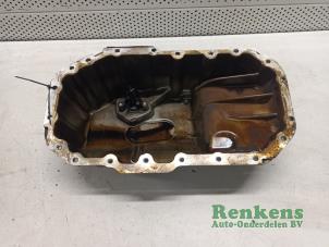 Gebruikte Carterpan Volkswagen Golf V (1K1) 1.4 FSI 16V Prijs € 35,00 Margeregeling aangeboden door Renkens Auto-Onderdelen B.V.