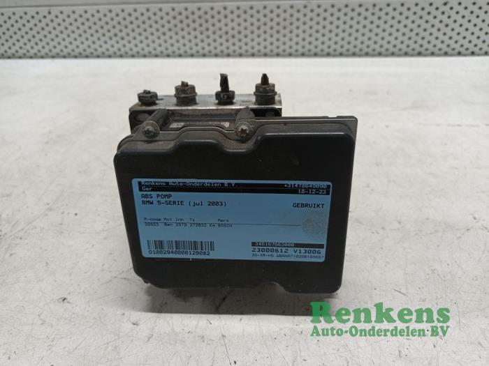Gebruikte ABS Pomp BMW 5 serie (E60) 530i 24V Prijs € 60,00 Margeregeling aangeboden door Renkens Auto-Onderdelen B.V.