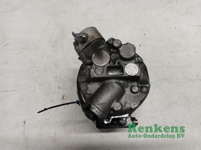 Gebruikte Aircopomp Volkswagen Polo IV (9N1/2/3) 1.2 12V Prijs € 50,00 Margeregeling aangeboden door Renkens Auto-Onderdelen B.V.