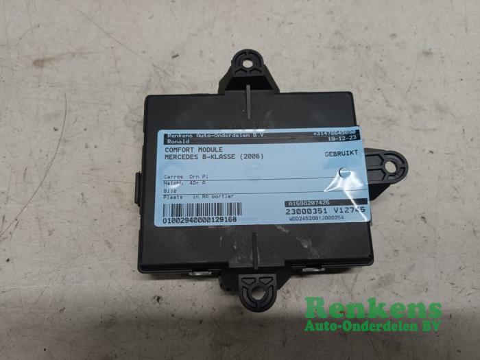 Gebruikte Comfort Module Mercedes B (W245) 2.0 B-200 CDI 16V Prijs € 20,00 Margeregeling aangeboden door Renkens Auto-Onderdelen B.V.