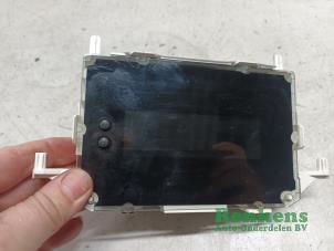 Gebruikte Display Interieur Ford Fiesta 6 (JA8) 1.4 TDCi Prijs € 40,00 Margeregeling aangeboden door Renkens Auto-Onderdelen B.V.