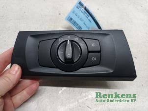 Gebruikte Licht Schakelaar BMW 3 serie (E90) 318i 16V Prijs € 25,00 Margeregeling aangeboden door Renkens Auto-Onderdelen B.V.