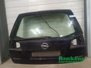 Gebruikte Achterklep Opel Vectra C Caravan 2.2 DIG 16V Prijs € 120,00 Margeregeling aangeboden door Renkens Auto-Onderdelen B.V.