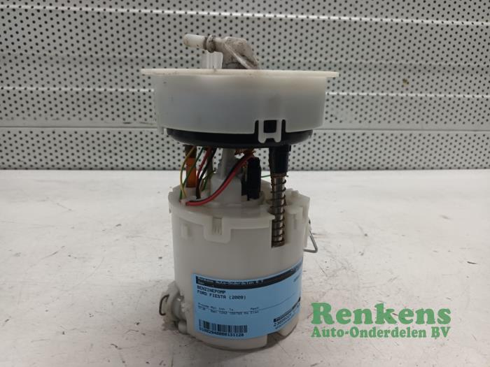 Gebruikte Benzinepomp Ford Fiesta 6 (JA8) 1.25 16V Prijs € 40,00 Margeregeling aangeboden door Renkens Auto-Onderdelen B.V.