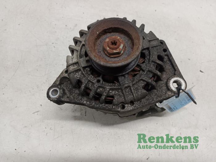 Gebruikte Dynamo Audi A6 (C5) 2.4 V6 30V Prijs € 40,00 Margeregeling aangeboden door Renkens Auto-Onderdelen B.V.