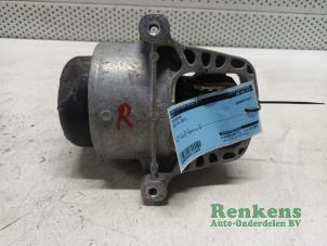 Gebruikte Motorrubber Audi A4 Avant (B9) 2.0 TDI Ultra 16V Prijs € 60,00 Margeregeling aangeboden door Renkens Auto-Onderdelen B.V.