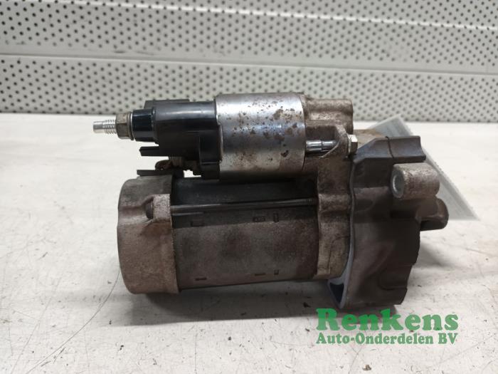 Gebruikte Startmotor BMW 1 serie (F40) 116d 1.5 12V TwinPower Prijs € 75,00 Margeregeling aangeboden door Renkens Auto-Onderdelen B.V.